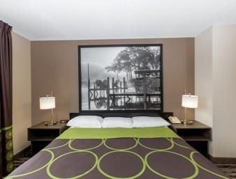 Super 8 By Wyndham Spirit Lake/okoboji Hotel 2*